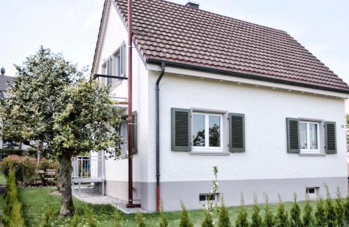 Gaienhofen Apartment | Ferienhaus Hotel Hirschen Horn