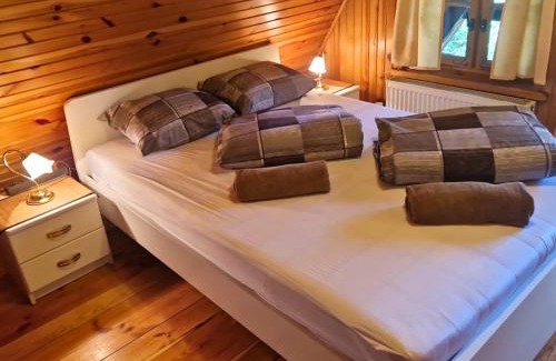 Krzywonoga House | Ferienhaus Marianna am See mit gratis Sauna, Ruderboot, Kajak & WLAN