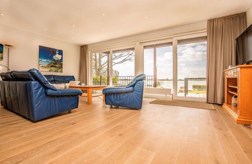 Ruckeberg House | Ferienhaus mit Eigener Badestelle und Eingezäunten Garten für bis zu 6 Personen