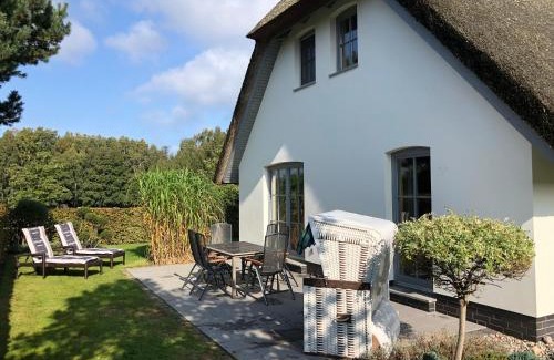 Stubbenfelde House | Ferienhaus Strandgut - Reetdachhaus in Strandnähe