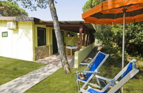 Rosolina Mare House | Ferienpark Rosapineta Chalet C2 für 3 Personen