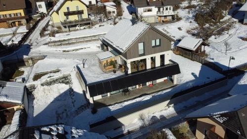 Sankt Michael im Lungau Apartment | Ferienwohnung Siri Zentrum mit Garten