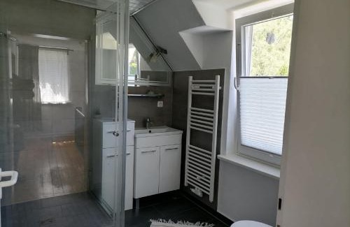 Kaan-Marienborn Apartment | Ferienwohnnung Herling