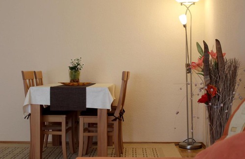 Kressbronn Apartment | Ferienwohnung Bernstein