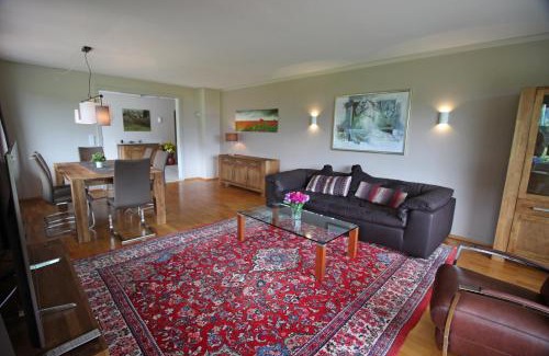 Winkl Apartment | Ferienwohnung 1 Gestüt Pfaffenlehen