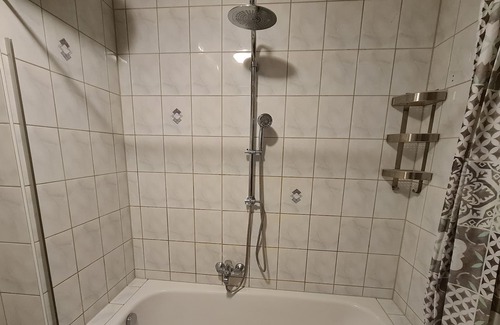Frasdorf Apartment | Ferienwohnung 70m², Terrasse, 2 Schlafzimmer, Küche, Geschirrspüler, W-lan