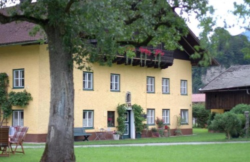 Kuchl Apartment | Ferienwohnung Alpenblick