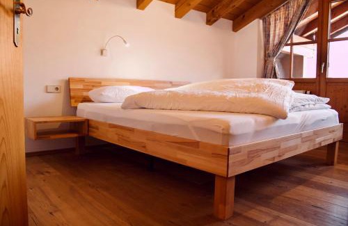 Groissenbach Apartment | Ferienwohnung Am Loferwasser