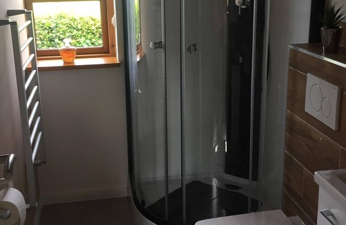 Nehms Apartment | Ferienwohnung am See in Nehms - Appartement/fewo, Dusche Oder Bad, WC, Ruhig