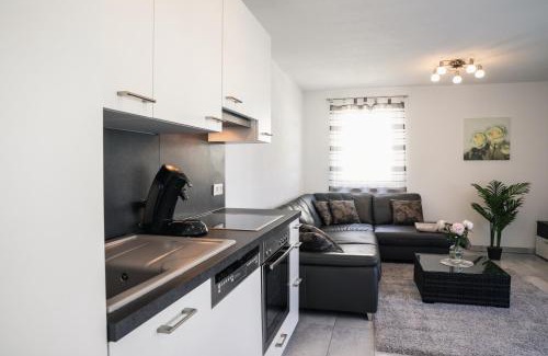 Waggershausen Apartment | Ferienwohnung am Zeppelin Hangar