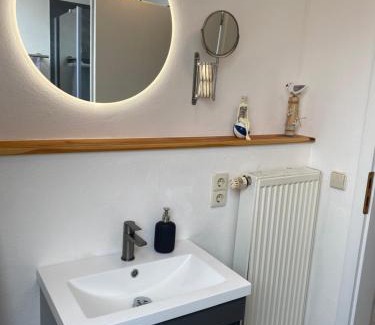 Eriskirch Apartment | Ferienwohnung Apfelblüte