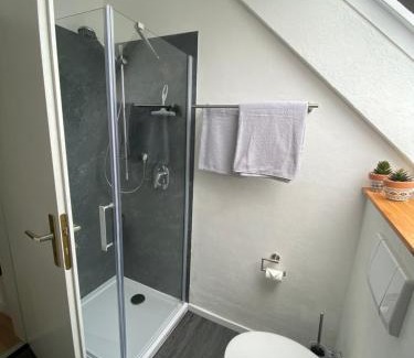 Eriskirch Apartment | Ferienwohnung Apfelblüte