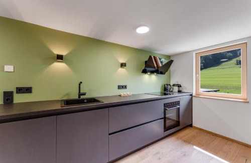 Gruenenbach Apartment | Ferienwohnung Bergblick - stilvoll & modern im Grünen