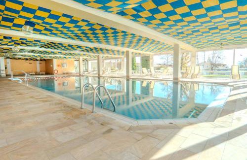 Scheidegg Apartment | Ferienwohnung BergOase mit Pool & Sauna