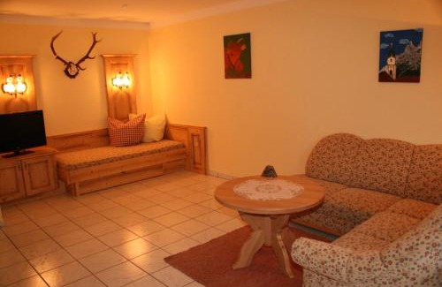 Mittenwald Apartment | Ferienwohnung Bergtraum