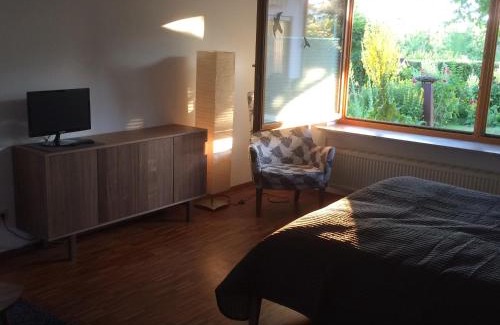 Waggershausen Apartment | Ferienwohnung Blütenweg Kluftern