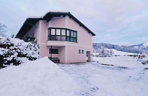 Rossleithen Apartment | Ferienwohnung Blick ins Grüne