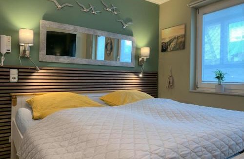 Schonberger Strand Apartment | Ferienwohnung Seebrücke, Schönberger Strand, erste Strandreihe