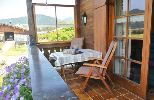 Blindau Apartment | Ferienwohnung "Geigelstein" - Zwei-Raum-Wohnung 43m² mit Balkon und Bergblick