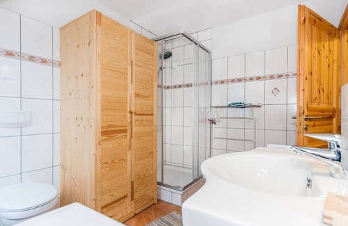 Stadland Apartment | Ferienwohnung 'Heuboden' an der Nordsee, Katzensprung zum Meer