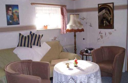 Guestrow Apartment | Ferienwohnung Holst