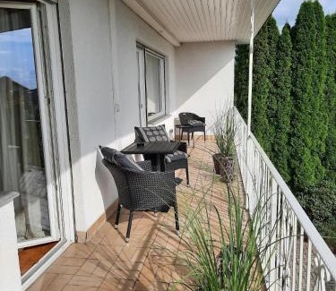 Welferode Apartment | Ferienwohnung Idyll Mit Loggia Und Garten