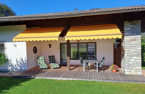 Schleching Apartment | Ferienwohnung Kaiserblick, 90 qm, Zwei Schlafzimmer, Balkon