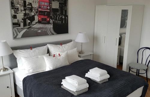 Mitte-Sud Apartment | Ferienwohnung Koralle - Am Wasser