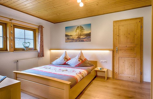 Schollach Apartment | Ferienwohnung "Kuhglocke", 70qm, 2 Schlafzimmer, max. 5 Personen