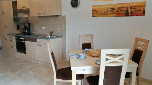 Gelbensande Apartment | Ferienwohnung KWE-5 EG