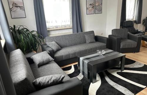 Zirndorf Apartment | Ferienwohnung LiaWa314 mit Terrasse in Zirndorf-Lind - Nähe Playmobil FunPark und Nürnberg