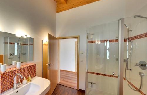 Tiefenbach Apartment | Ferienwohnung Lipp