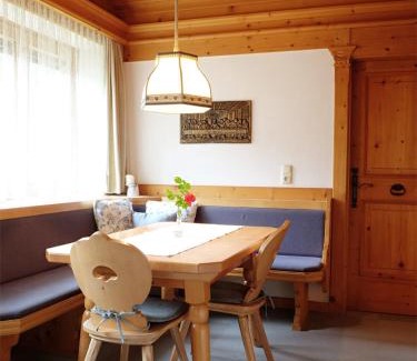 Ausservillgraten Apartment | Ferienwohnung Mühlmann