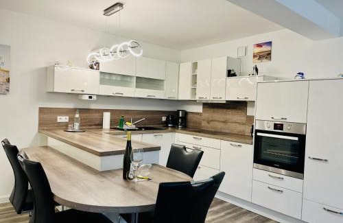 Prora Apartment | Ferienwohnung Meeresblick Haus Granitz in Prora