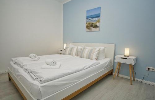 Gross Zicker Apartment | Ferienwohnung mit eigener Sauna und Terrasse- Haus Inselwind FeWo MEERfamilie
