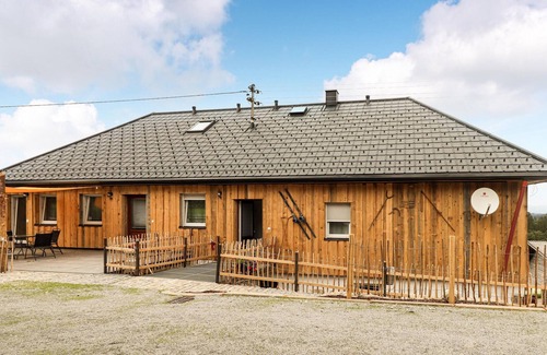 Atzesberg Apartment | Ferienwohnung mit Weitblick
