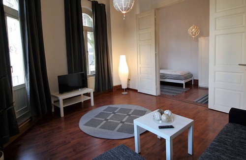 Center Apartment | Ferienwohnung Ob01, 80qm mit 3 Schlafzimmer und Balkon für Max. 7 Personen