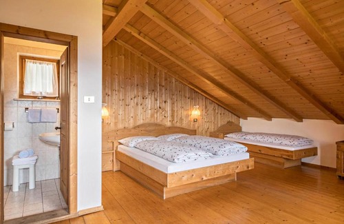 Avelengo Apartment | Ferienwohnung Sonnenblume Nusserhof