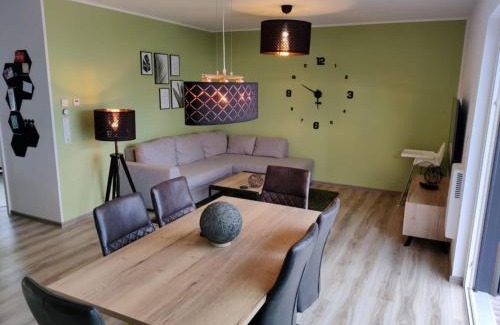 Barssel Apartment | Ferienwohnung Sonnenstrahl am Harkebrügger See mit Sauna