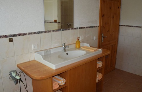 Waldbeuren Apartment | Ferienwohnung Storchennest, 80qm, 2 Schlafzimmer, max. 4 Personen