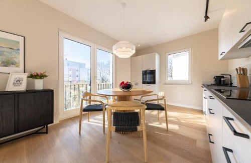 Warnemuende Apartment | Ferienwohnung Strom Acht - modern frisch inkl Stellplatz, Balkon - 200m zum Alten Strom