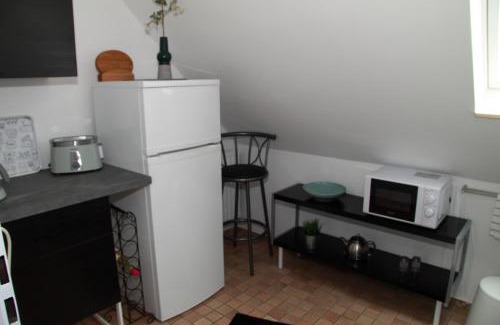 Vitzdorf Apartment | Ferienwohnung weißes Haus