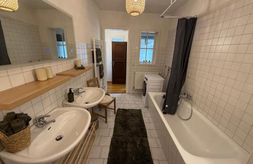 Erfurt Old Town Apartment | Ferienwohnung Zum Leoparden im Herzen von Erfurt - über 100qm