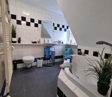 Berlar Apartment | Ferienwohnungen Dorfliebe Dörnberg TALBLICK
