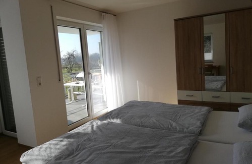 Waggershausen Apartment | Ferienwohnungen Weishaupt Pfingstweider Straße 30