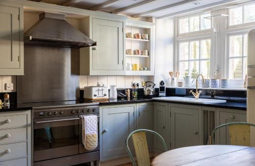 Evershot House | Fern House