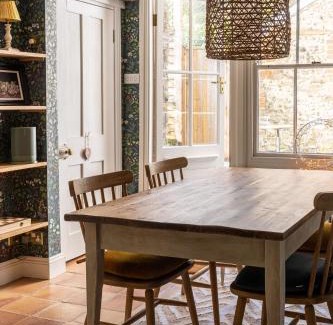 Evershot House | Fern House