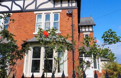 Carlisle Cottage | Fern Lee