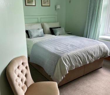 Earl Sterndale Bed & Breakfast | Fernydale Farm Bed & Breakfast