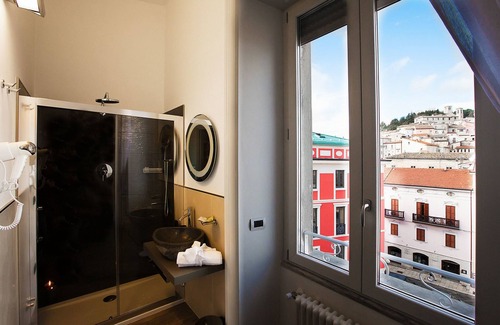 Murat Town Hotel | Ferrari Suite